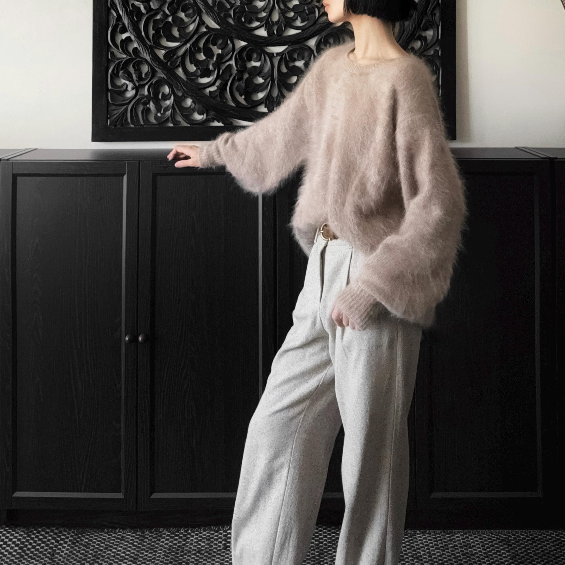 3Ply Bishop Sleeve 100% Brushed Baby Cashmere Loose Fit Crew Neck Sweater in Undyed Taupe Beige